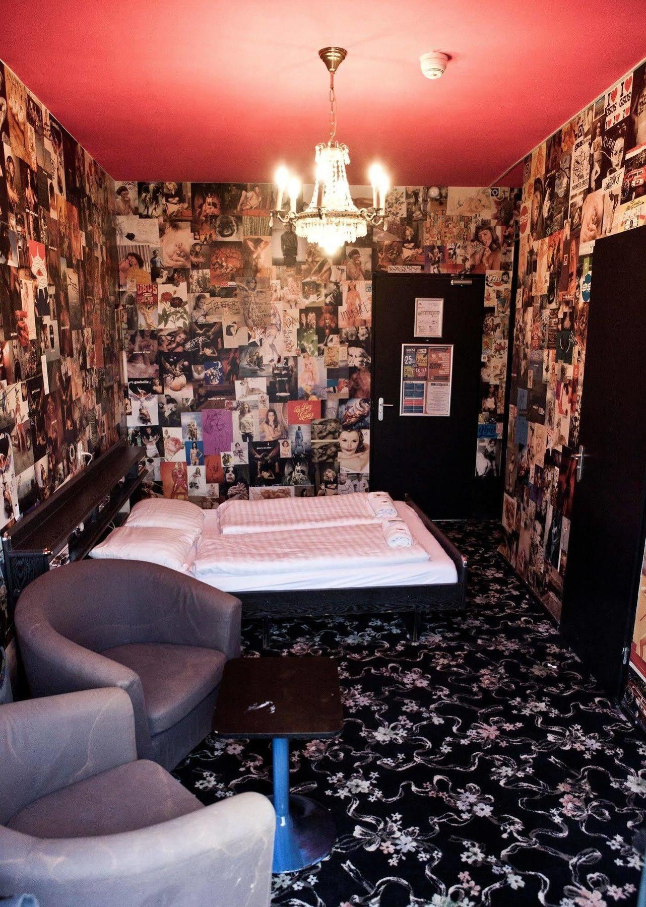 St Christophers Inn At The Winston Amsterdam Bagian luar foto